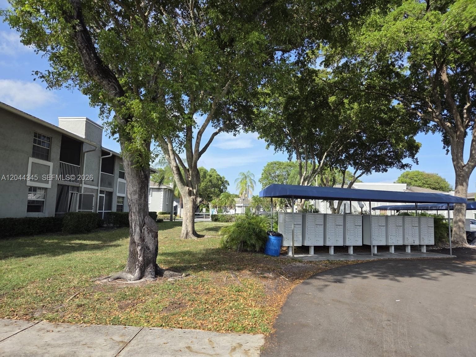 MONTEREY VILLAGE-ONE COND · #101-28 in Miami - Photo 10