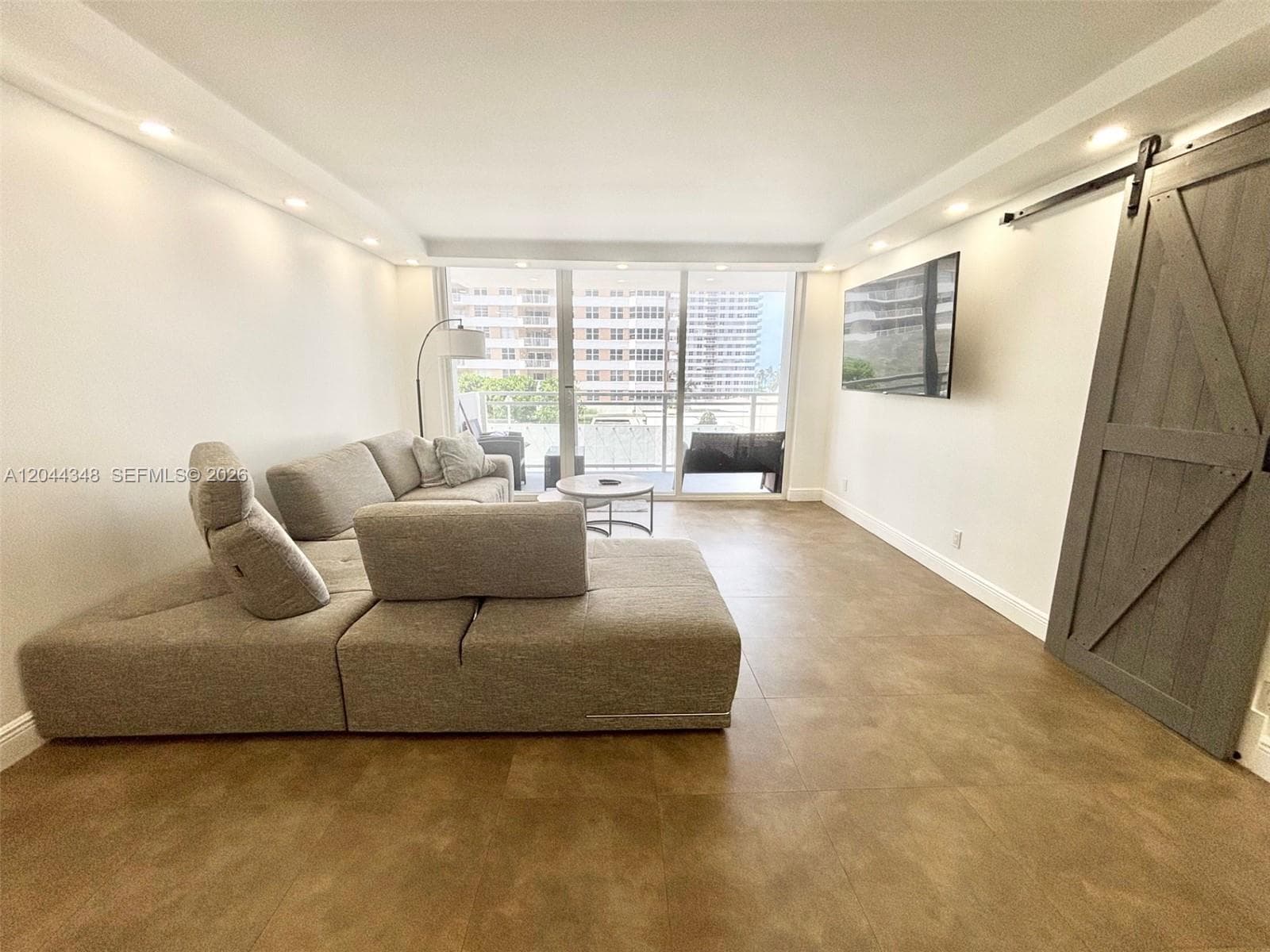 PARKER PLAZA CONDO ESTATE · #423 in Hallandale Beach - Photo 7