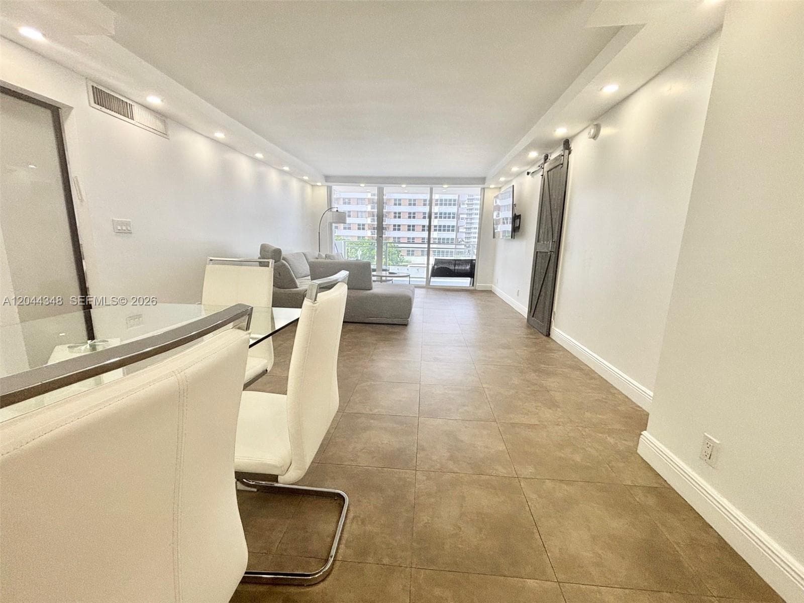 PARKER PLAZA CONDO ESTATE · #423 in Hallandale Beach - Photo 8
