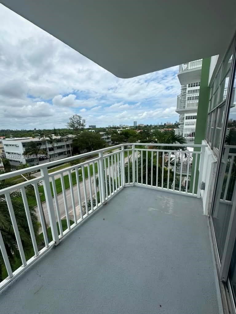 BAYVIEW TOWERS CONDO SOUT · #A410 in North Miami - Photo 13