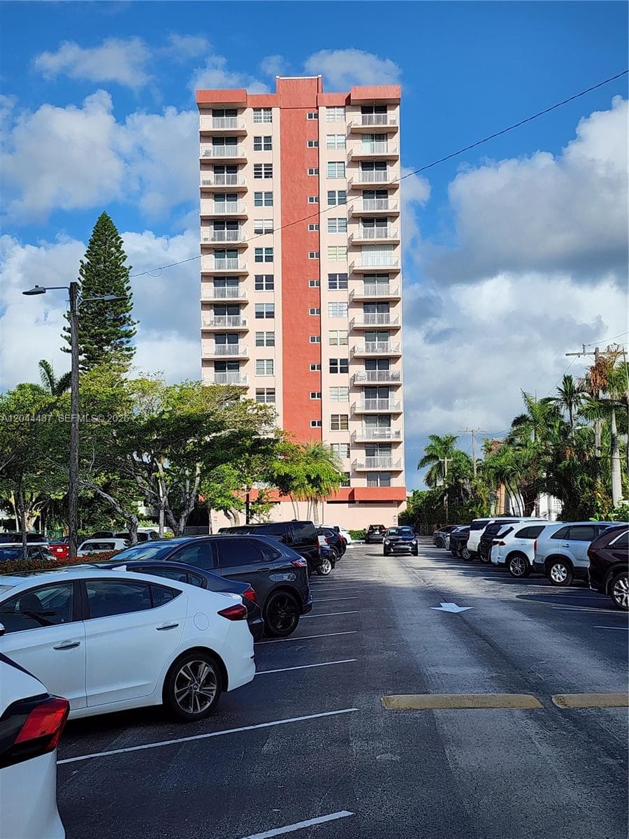 CLIFTON CONDO · #301 in Hallandale Beach - Photo 2