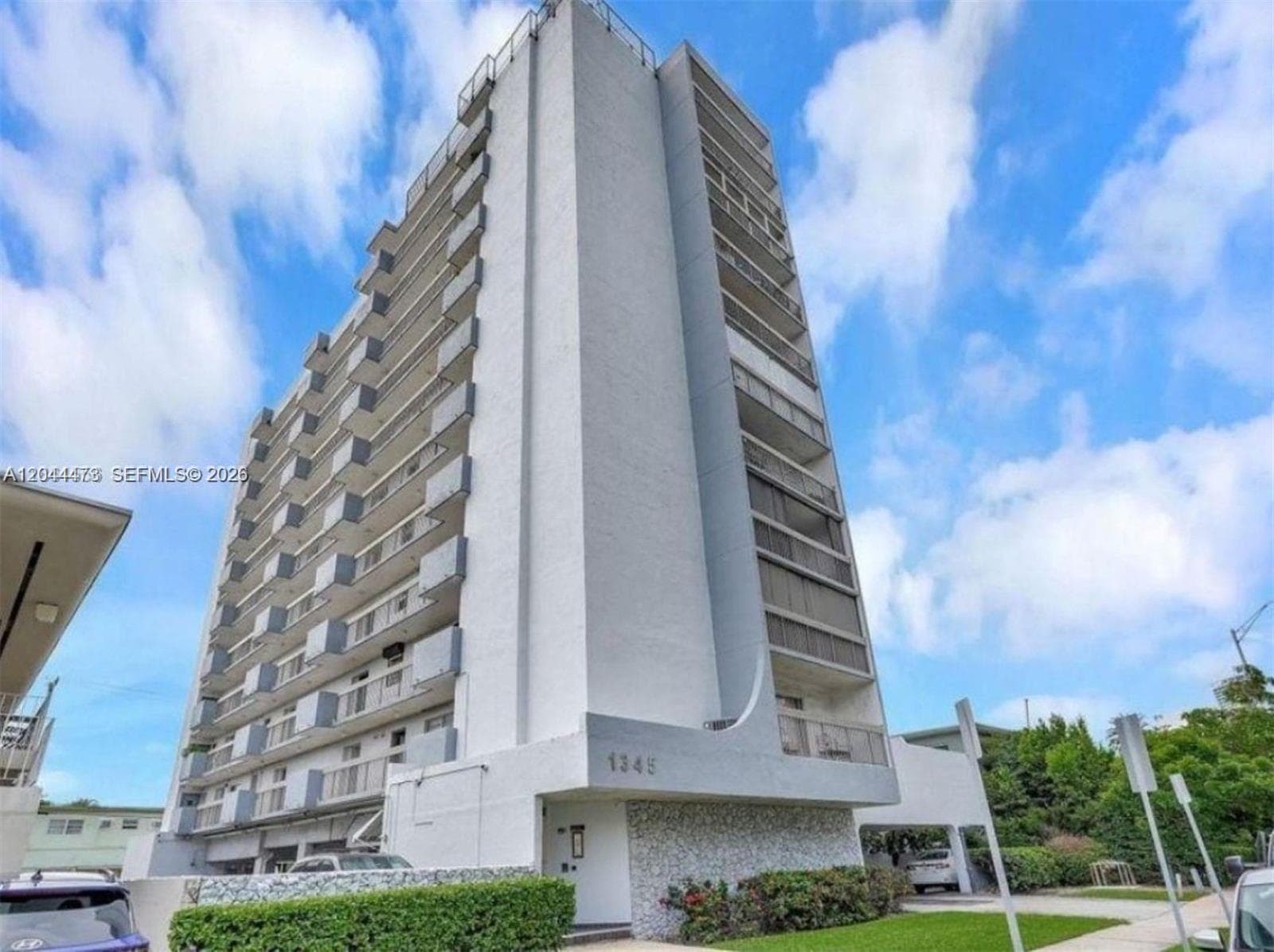 GOLDEN WEST CONDO · #202 in Miami Beach - Photo 1