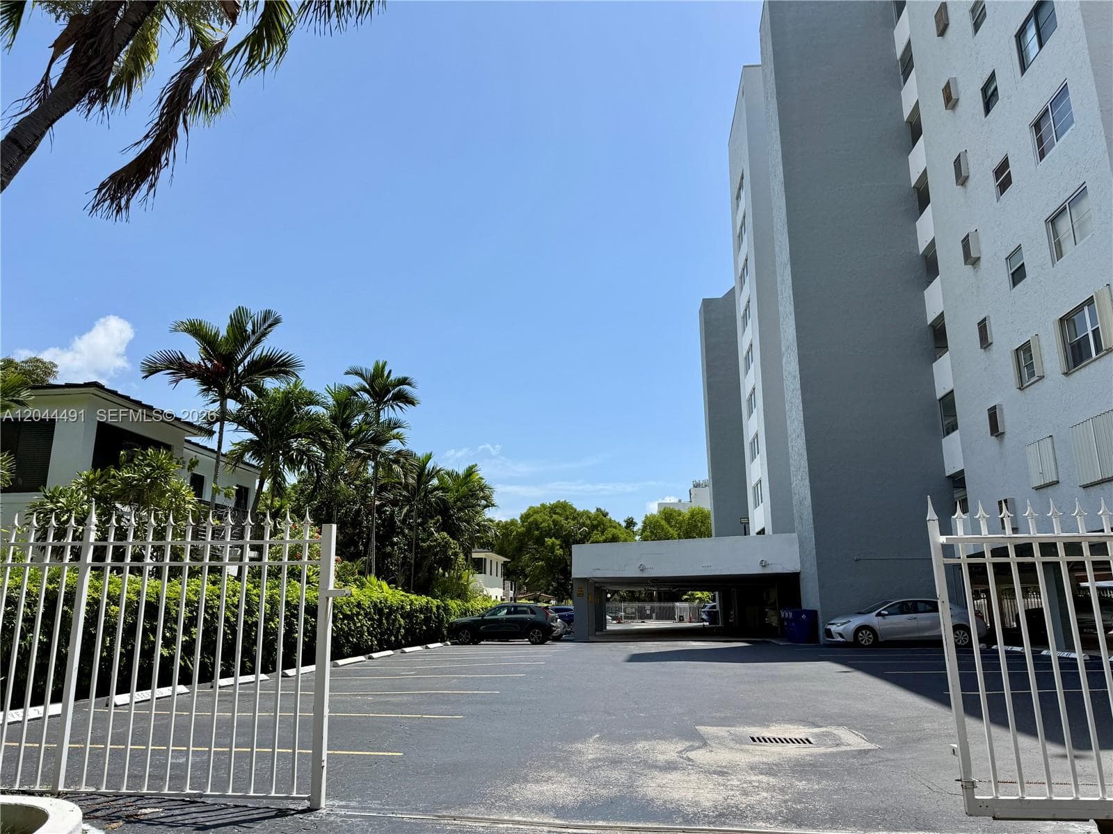 Coral Wat Towers · #3C in Miami - Photo 3