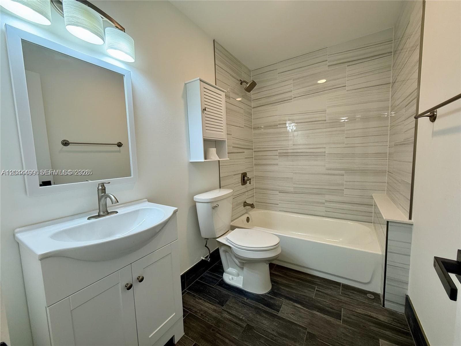 LAKESHORE · #1044I in Homestead - Photo 9