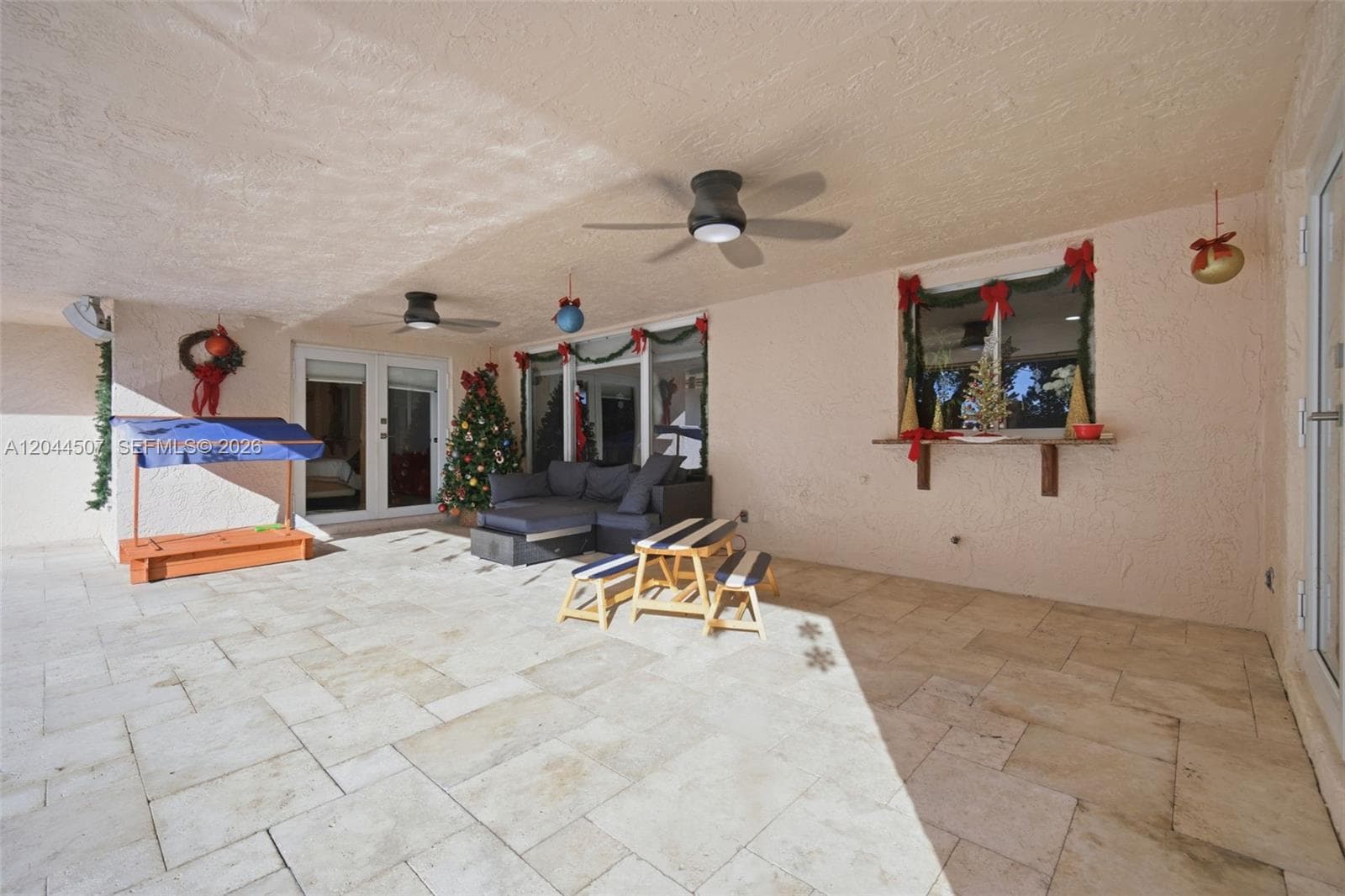 713 Diplomat Pkwy photo 40