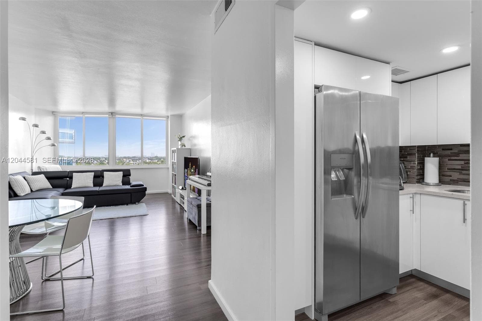 PARKVIEW POINT CONDO · #10H in Miami Beach - Photo 3