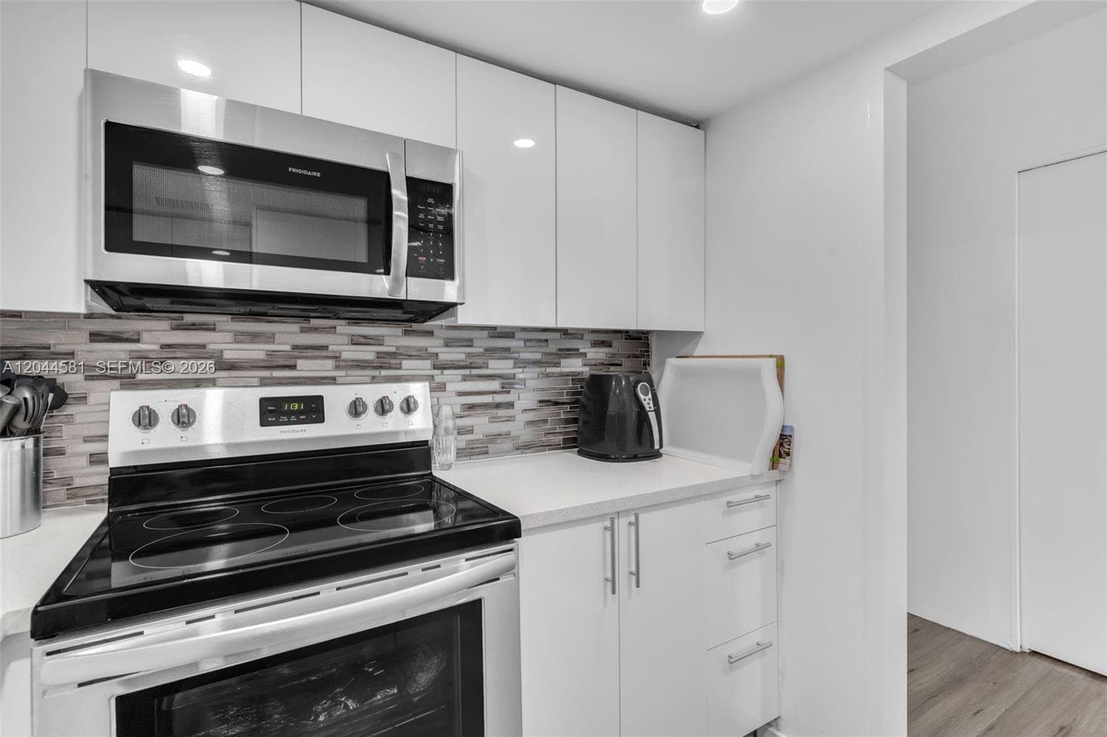 PARKVIEW POINT CONDO · #10H in Miami Beach - Photo 5
