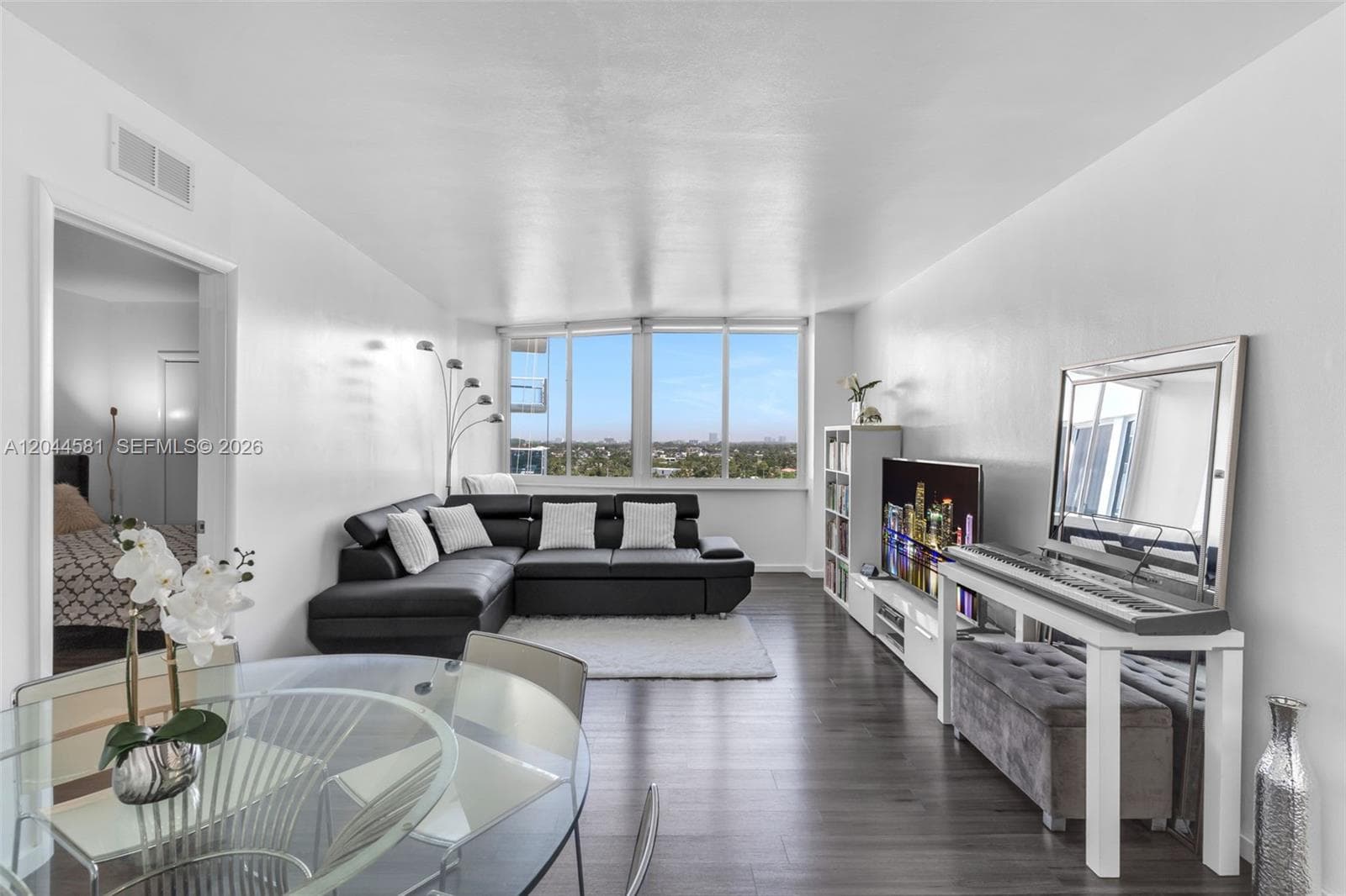 PARKVIEW POINT CONDO · #10H in Miami Beach - Photo 9