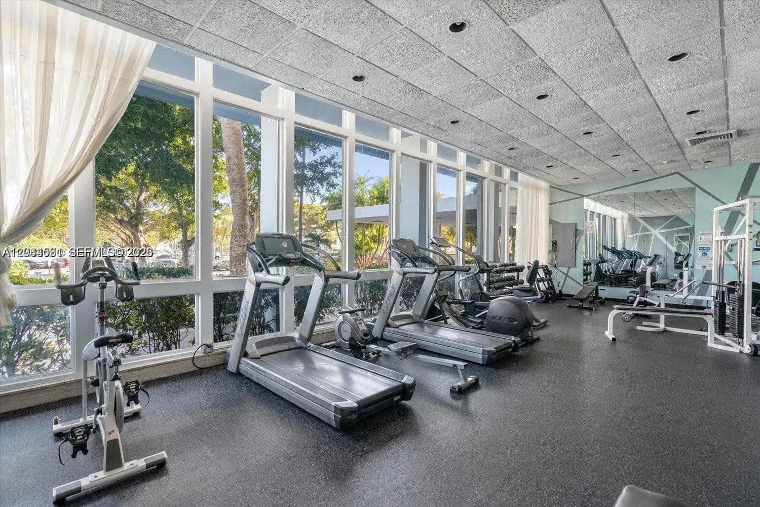 PARKVIEW POINT CONDO · #10H in Miami Beach - Photo 37