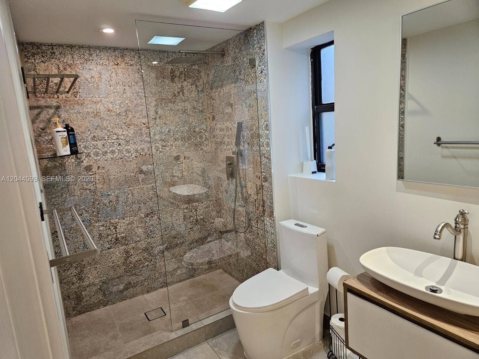 VILLA DORADA CONDO NO 2 · #112-8 in Aventura - Photo 3