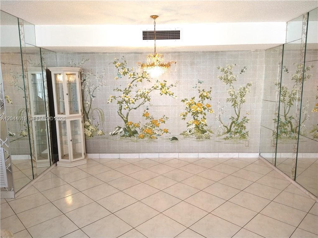 DESOTO PARK CONDO · #517 in Hallandale Beach - Photo 16