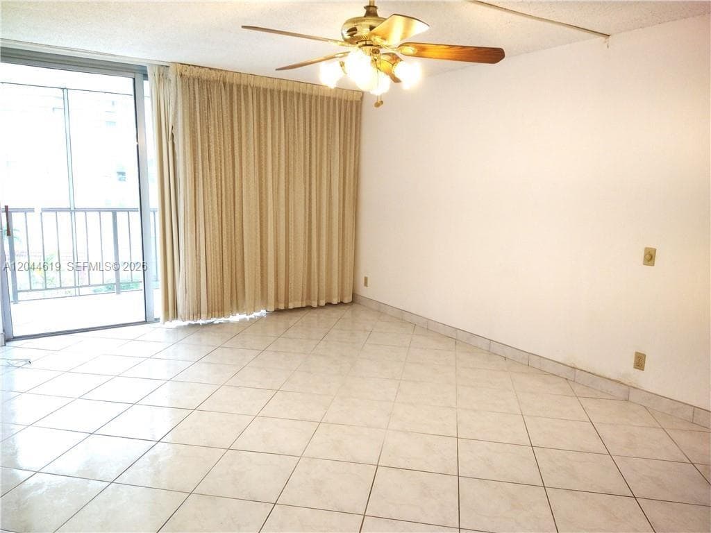 DESOTO PARK CONDO · #517 in Hallandale Beach - Photo 20