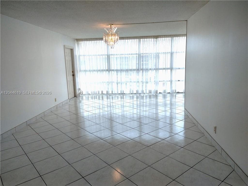 DESOTO PARK CONDO · #517 in Hallandale Beach - Photo 14