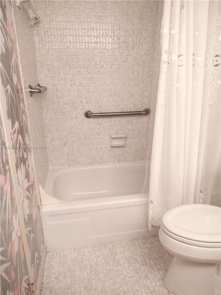 DESOTO PARK CONDO · #517 in Hallandale Beach - Photo 25