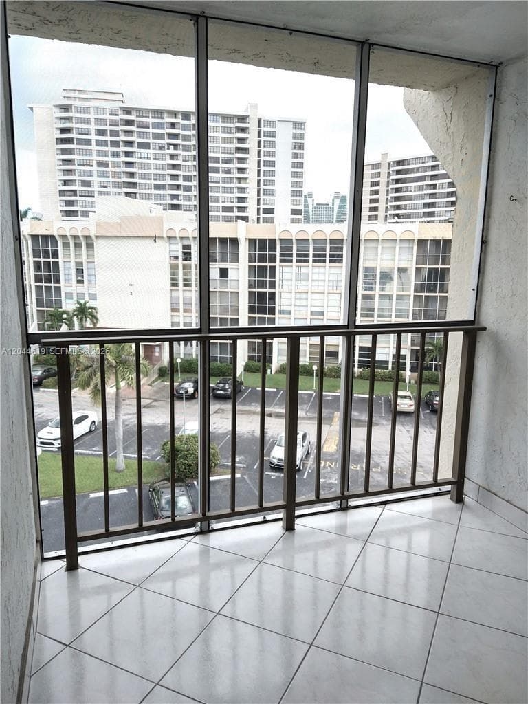DESOTO PARK CONDO · #517 in Hallandale Beach - Photo 21