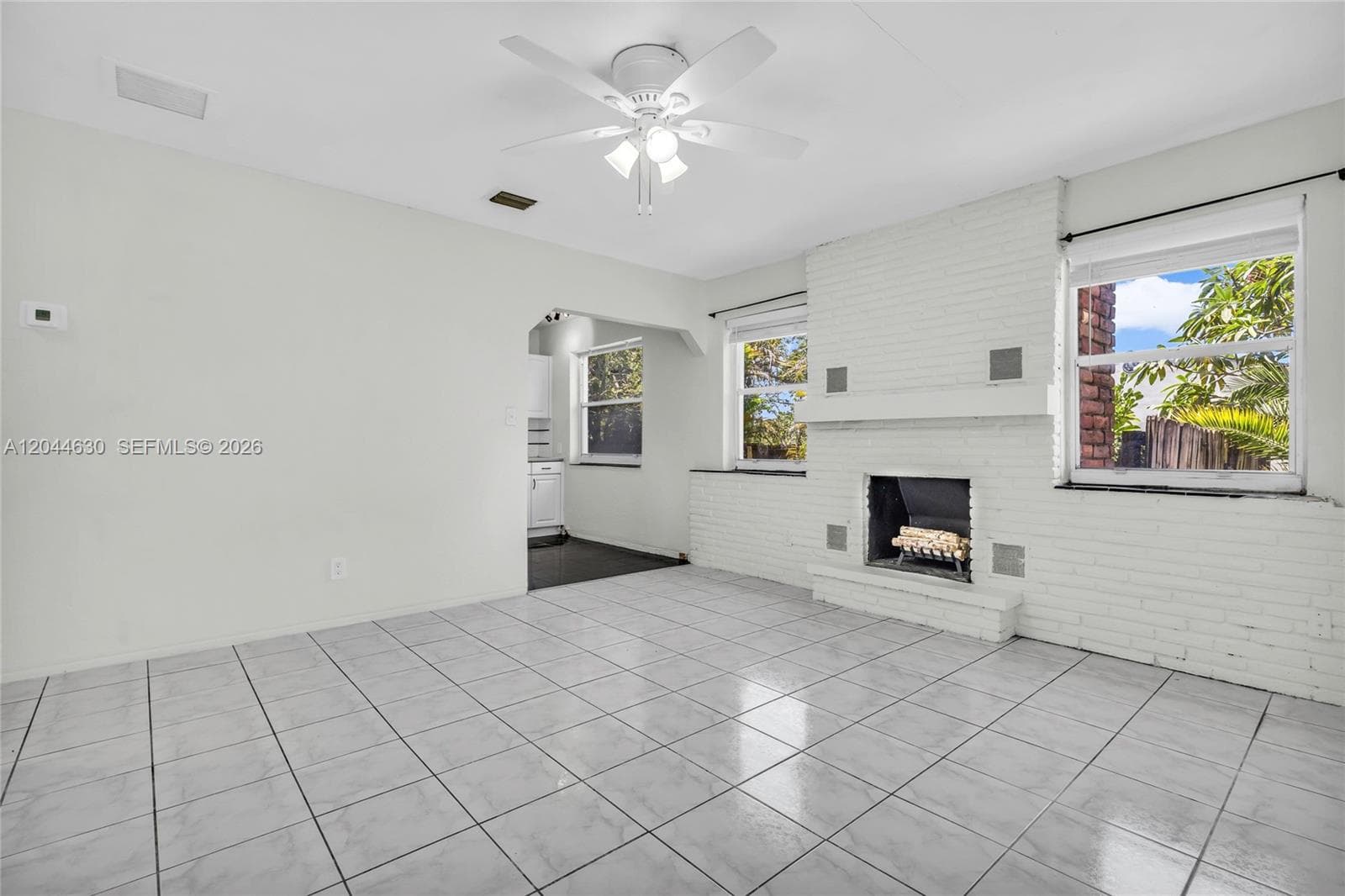 842 S 28th Ave photo 9