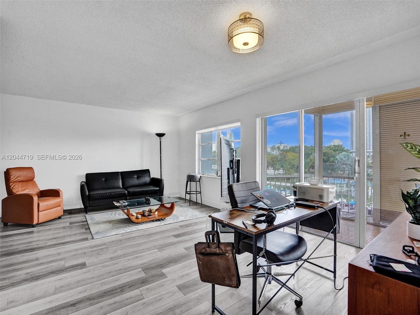FAIRWAY RIVERA VIEW UPGRA · #432 in Hallandale Beach - Photo 7