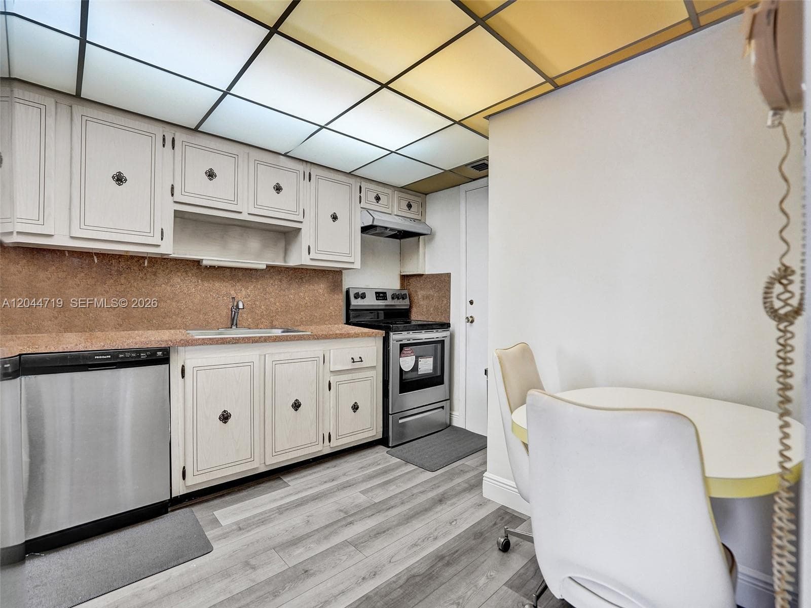 FAIRWAY RIVERA VIEW UPGRA · #432 in Hallandale Beach - Photo 8