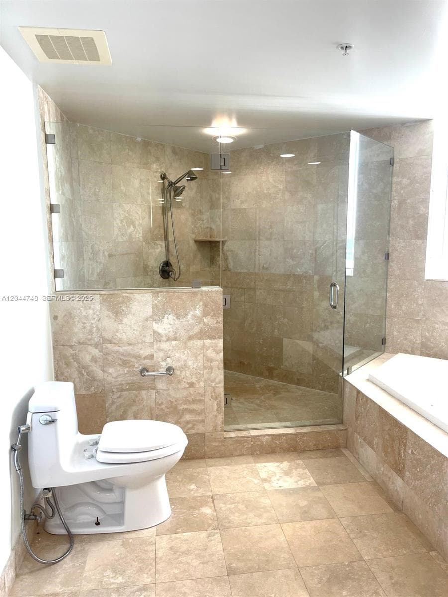 DUO COMDOMINIUM EAST · #1907E in Hallandale Beach - Photo 13
