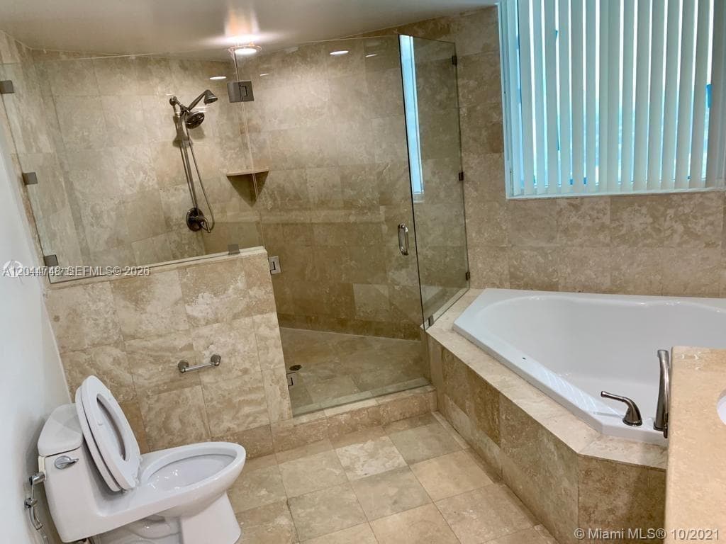 DUO COMDOMINIUM EAST · #1907E in Hallandale Beach - Photo 9