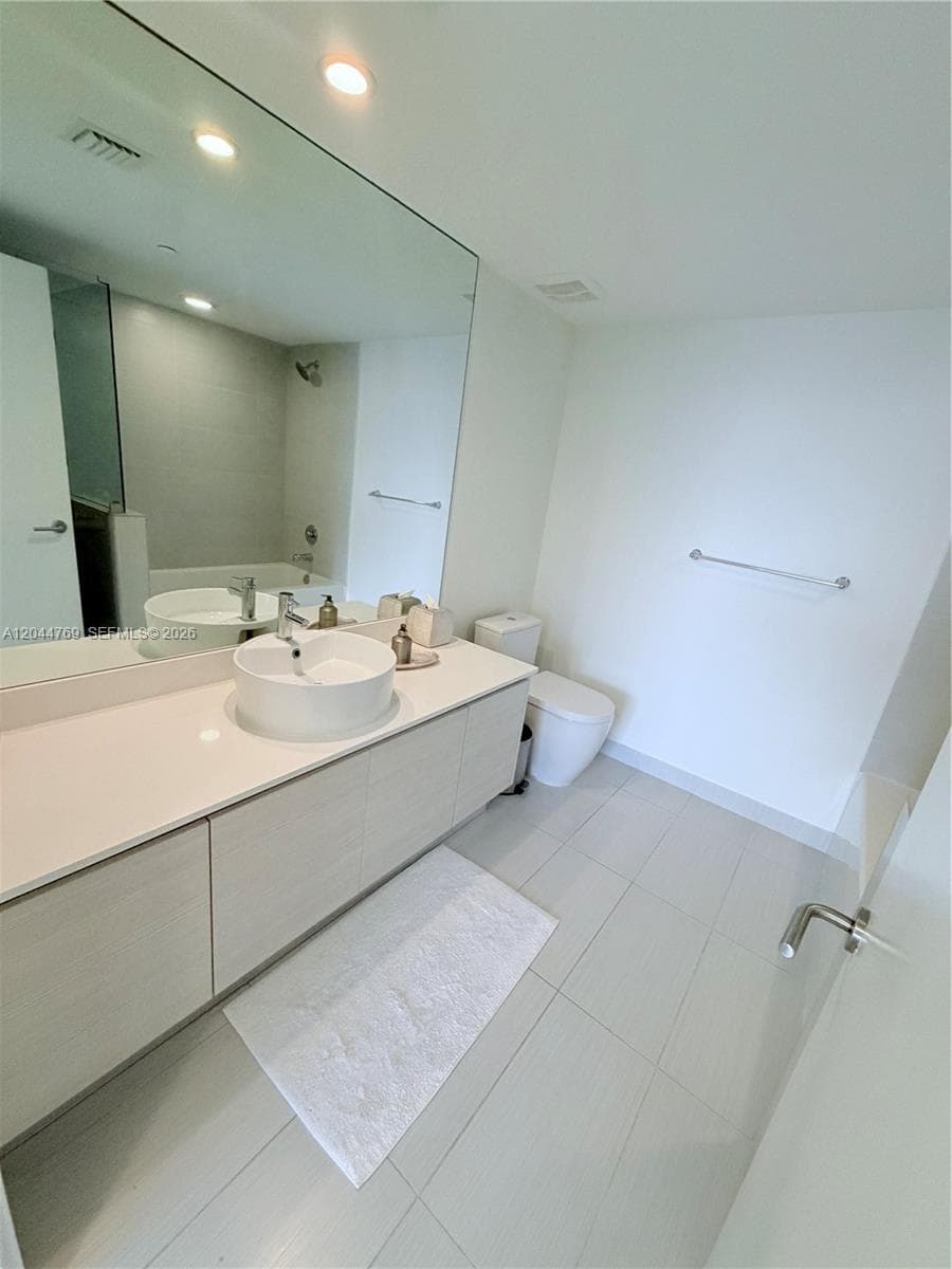 4250 BISCAYNE BOULEVARD C · #1617 in Miami - Photo 16