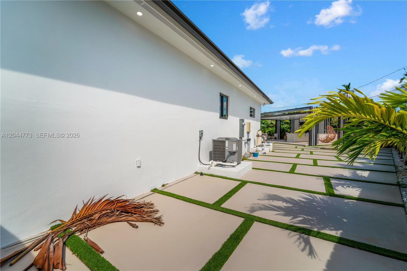 9630 SW 10th Ter photo 78