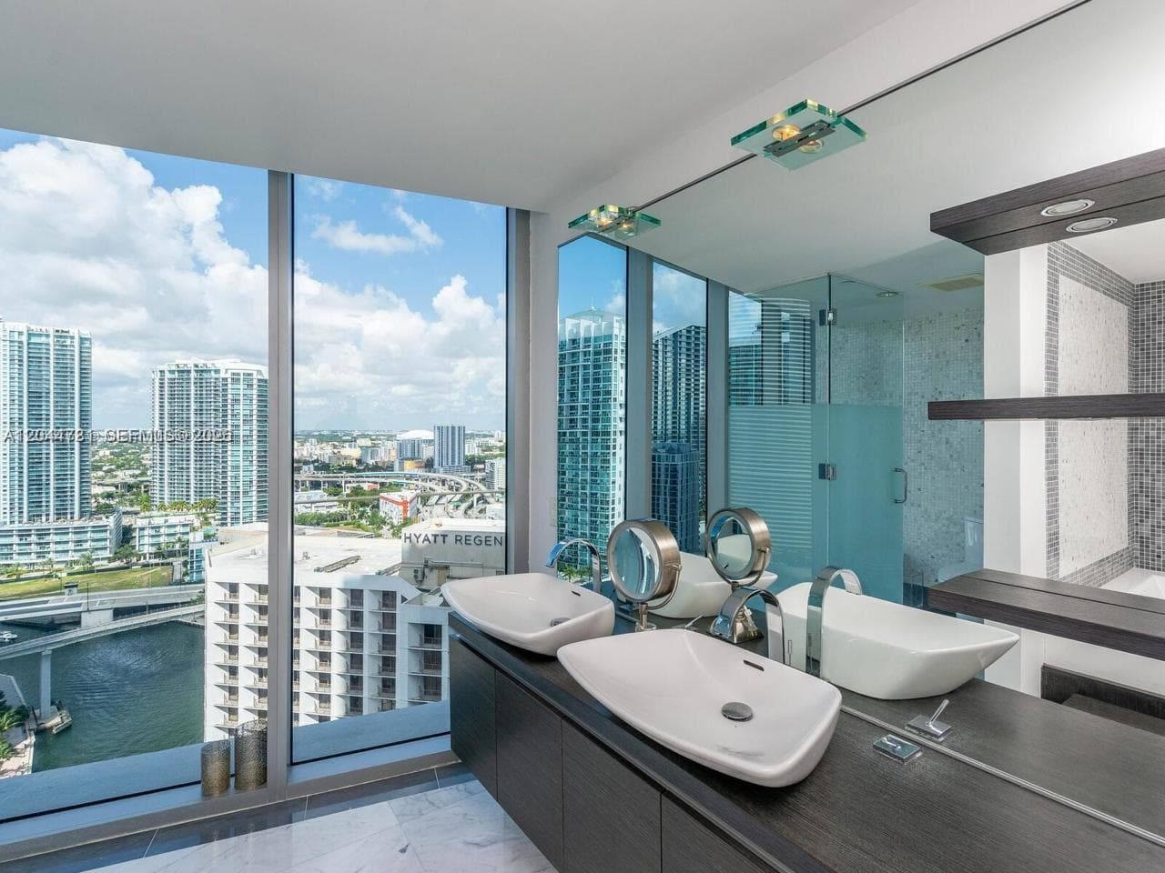 Epic · #3102 in Miami - Photo 15