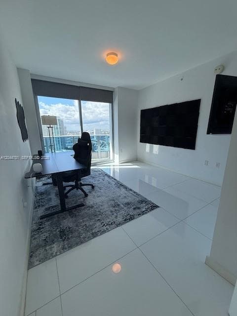 Epic · #3102 in Miami - Photo 19