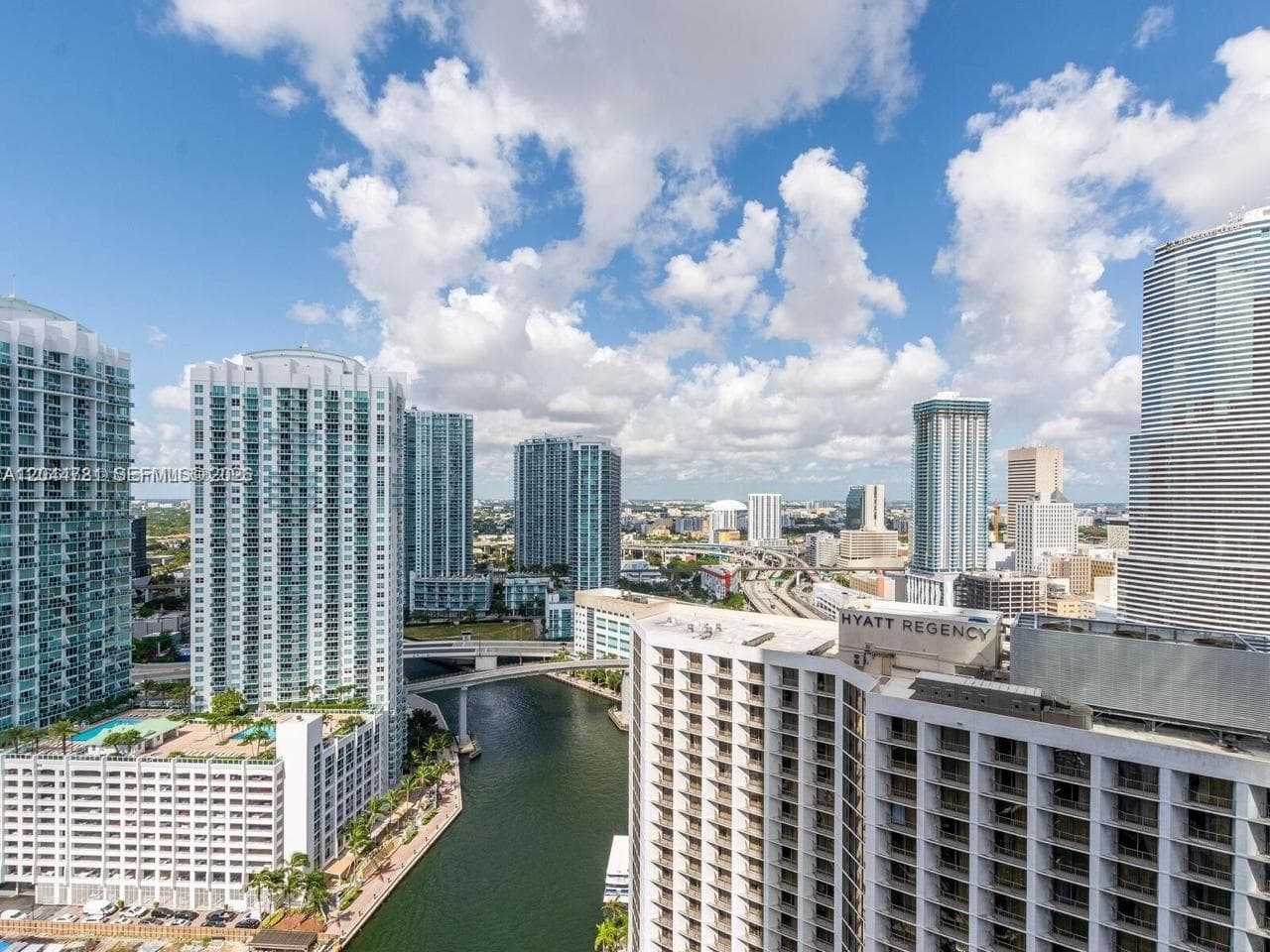 Epic · #3102 in Miami - Photo 4