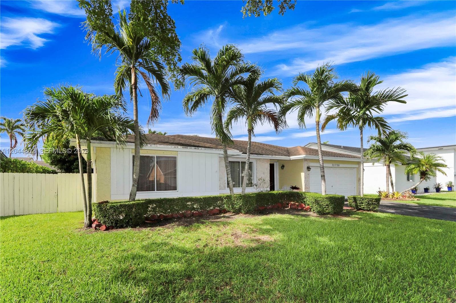 12730 SW 119th St photo 4
