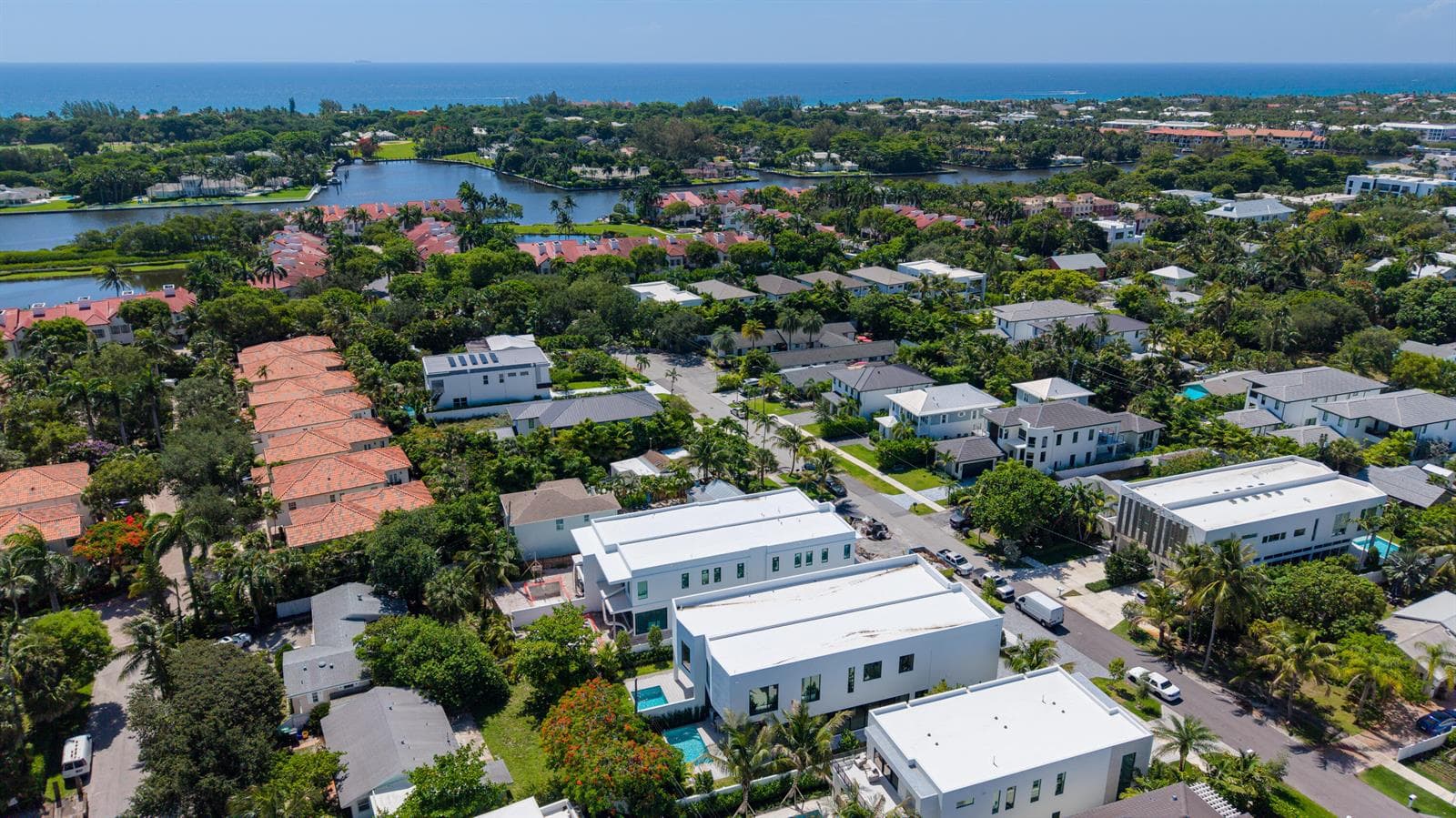 723 N Lake Ave Aerial 34