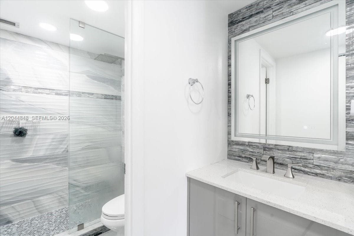 OLYMPUS CONDO PHASE · #1413 in Hallandale Beach - Photo 14