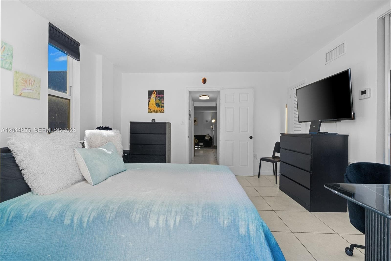 VALIANT HOUSE CONDO · #207 in Hollywood - Photo 14