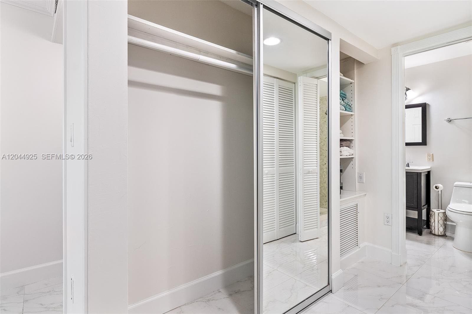 ISLAND CLUB OF SOUTH BEAC · #204 in Miami Beach - Photo 15