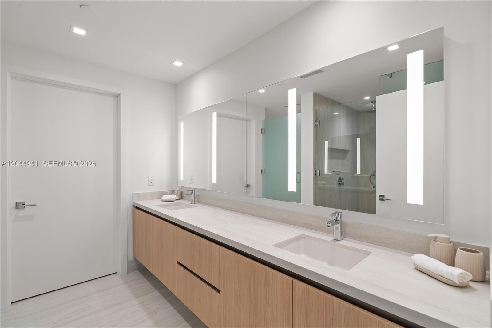 2411 Laguna Circle · #2107 in Miami - Photo 16