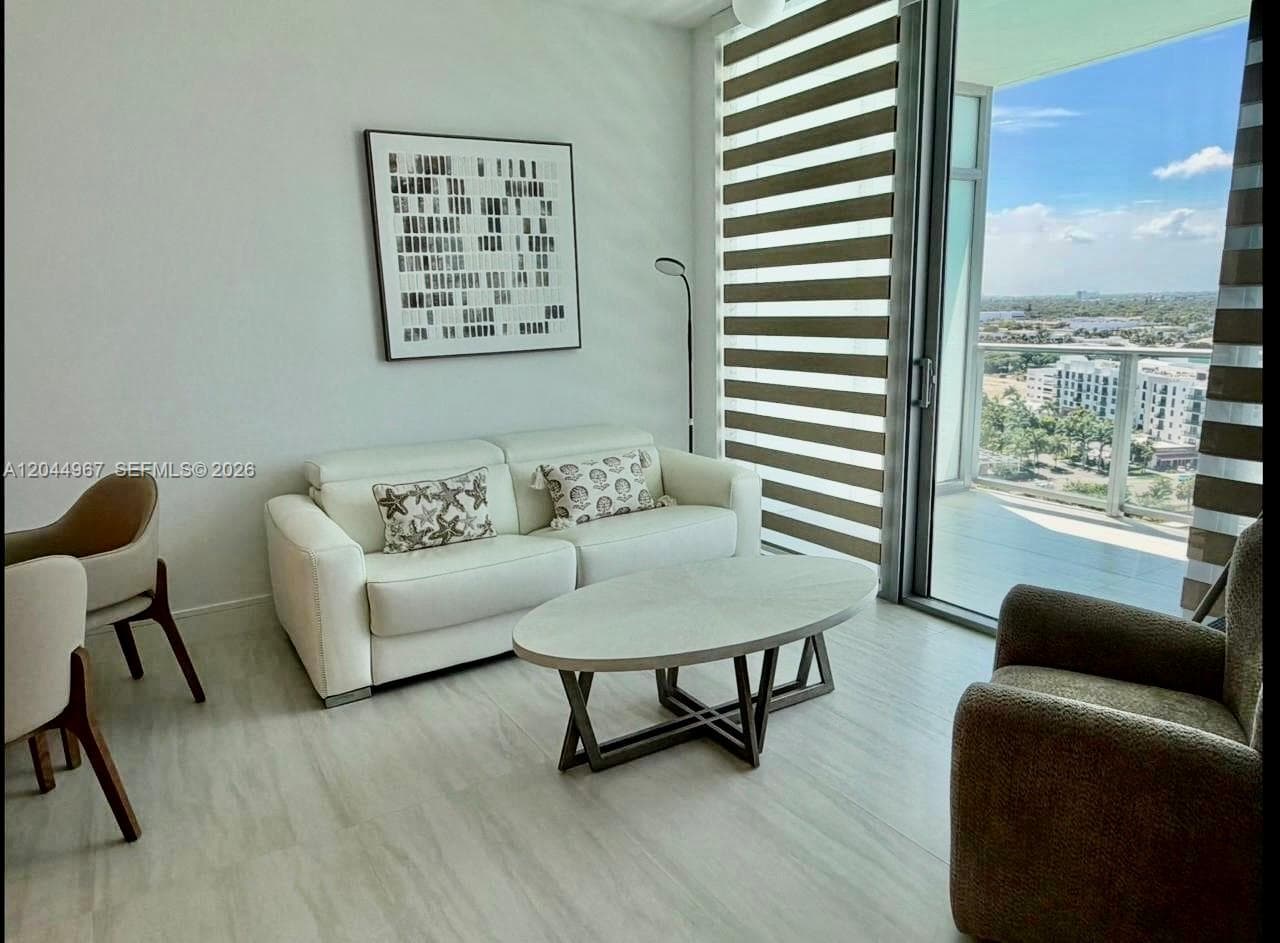2411 Laguna Circle · #1207 in Miami - Photo 6