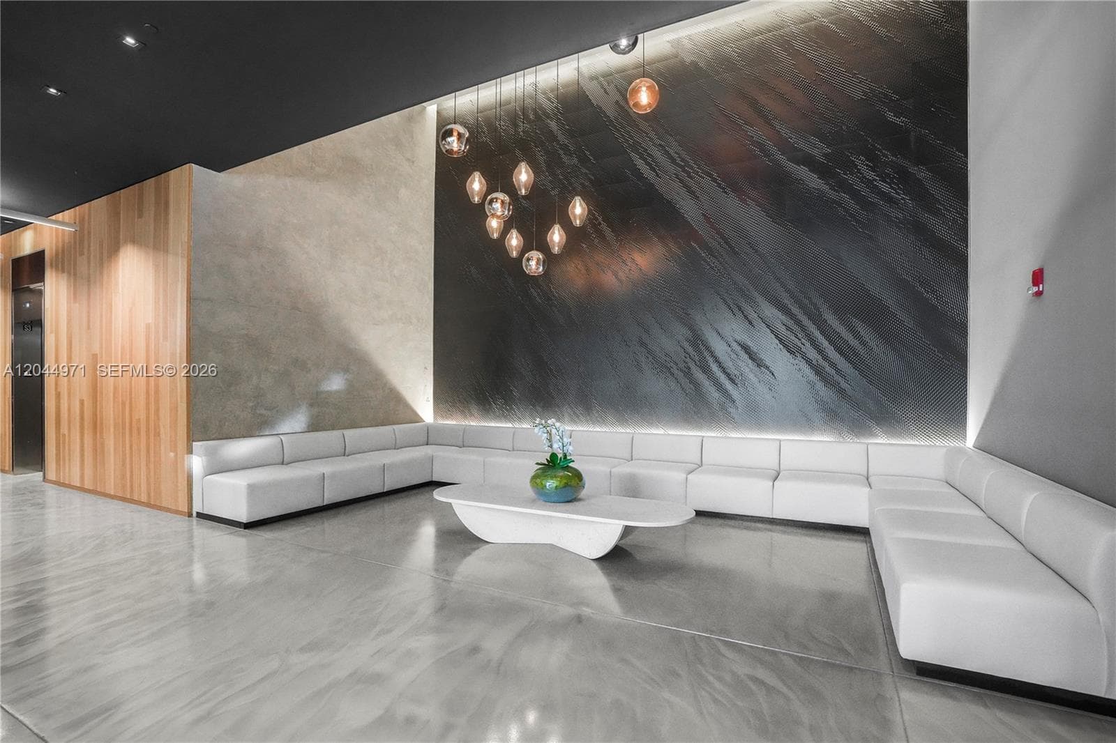 Centro · #PH04 in Miami - Photo 6