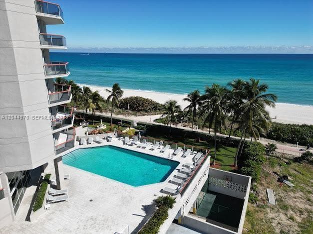 THE STERLING CONDO · #1608 in Miami Beach - Photo 18