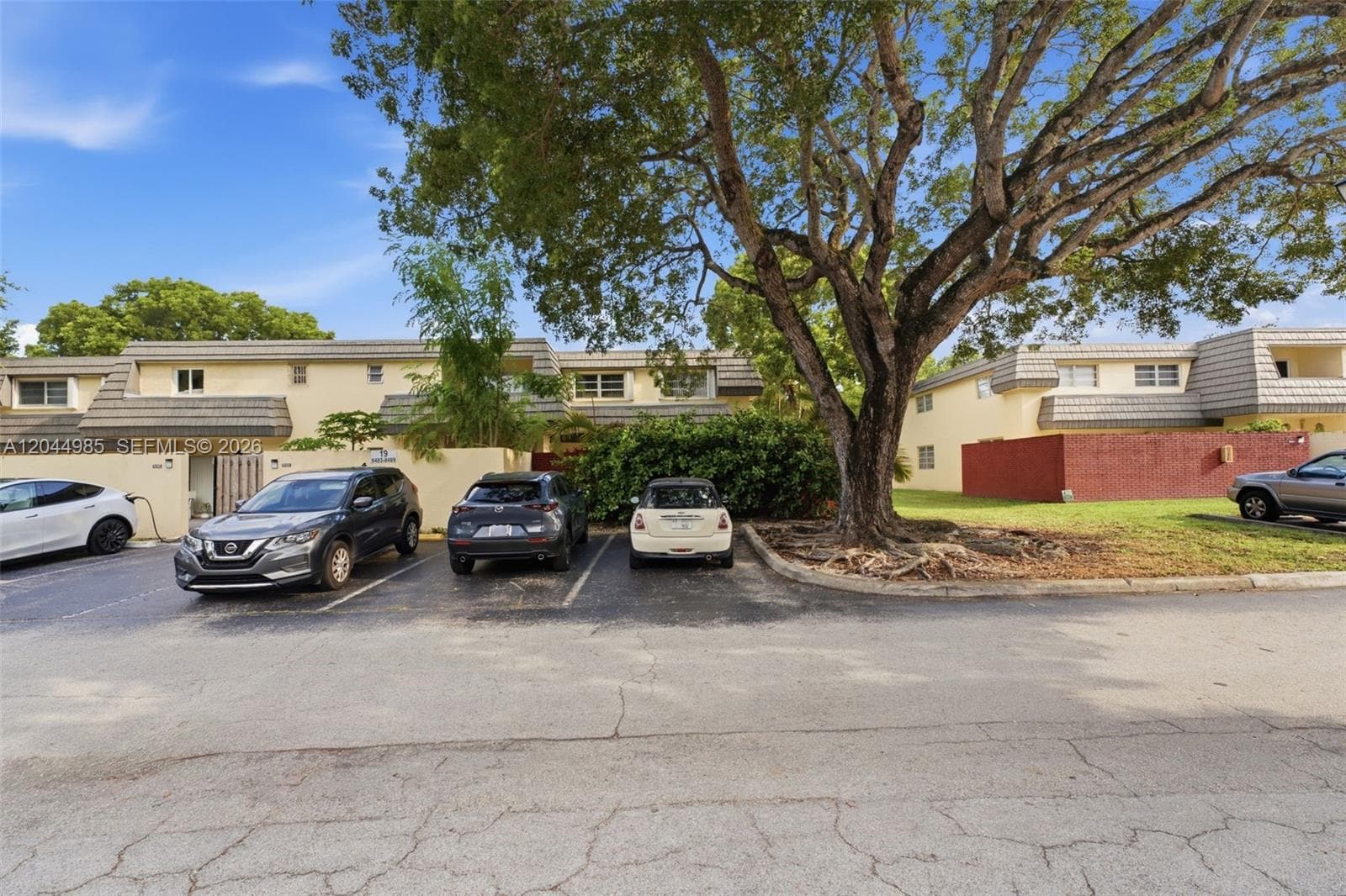 8489 SW 137th Ave #8489 photo 3