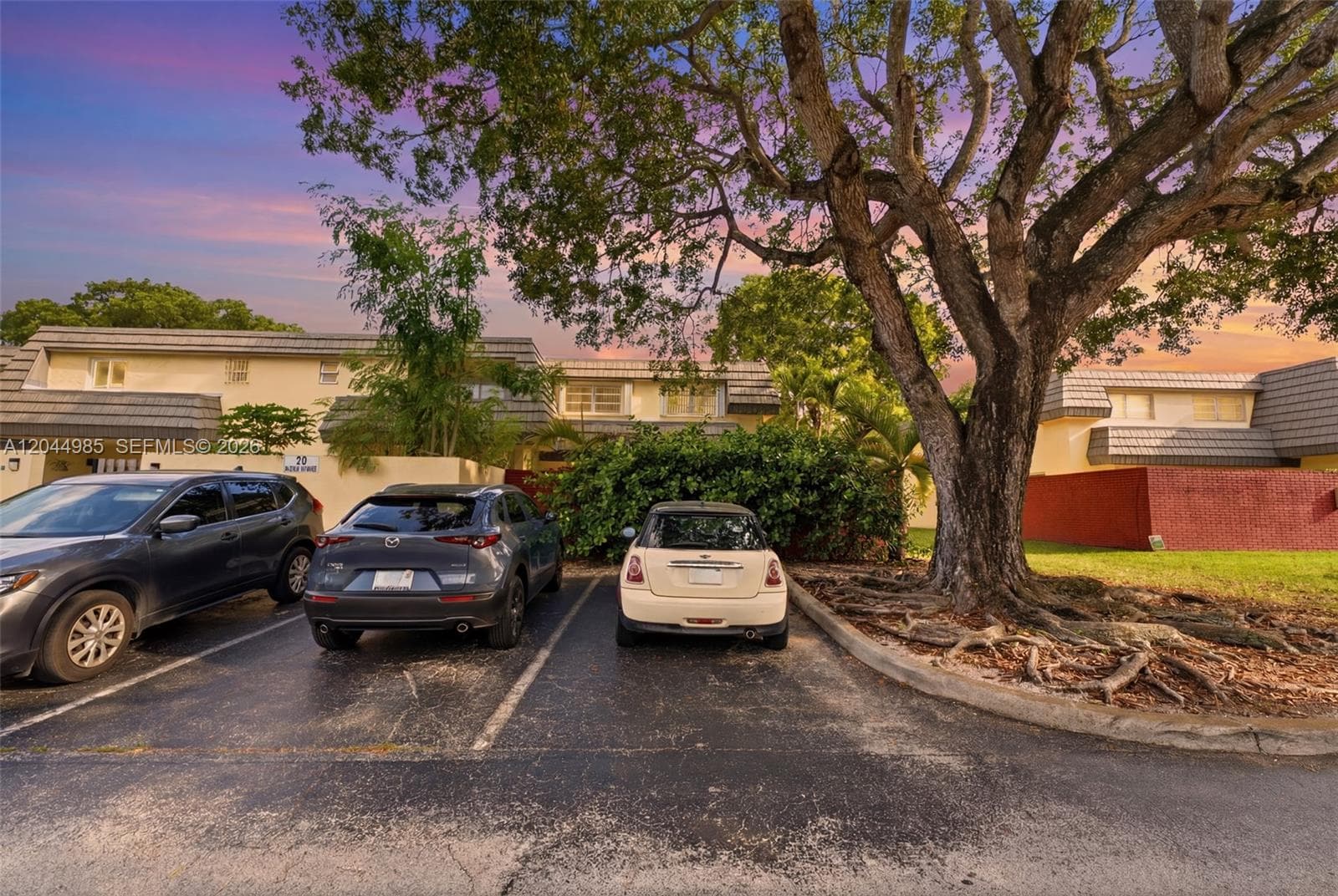 8489 SW 137th Ave #8489 photo 1
