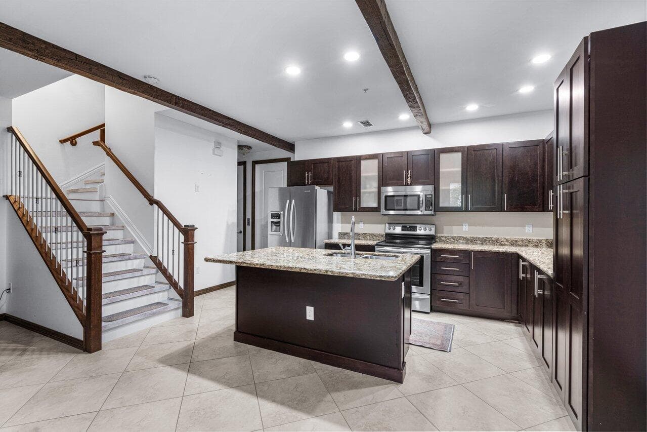 Kitchen 4