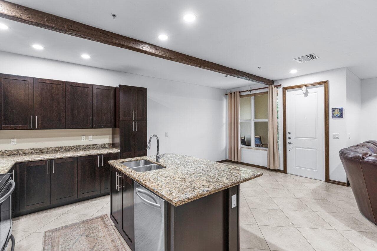 Kitchen 1