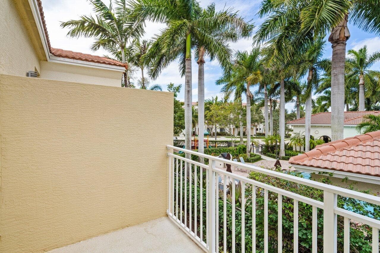 2nd Floor Balcony