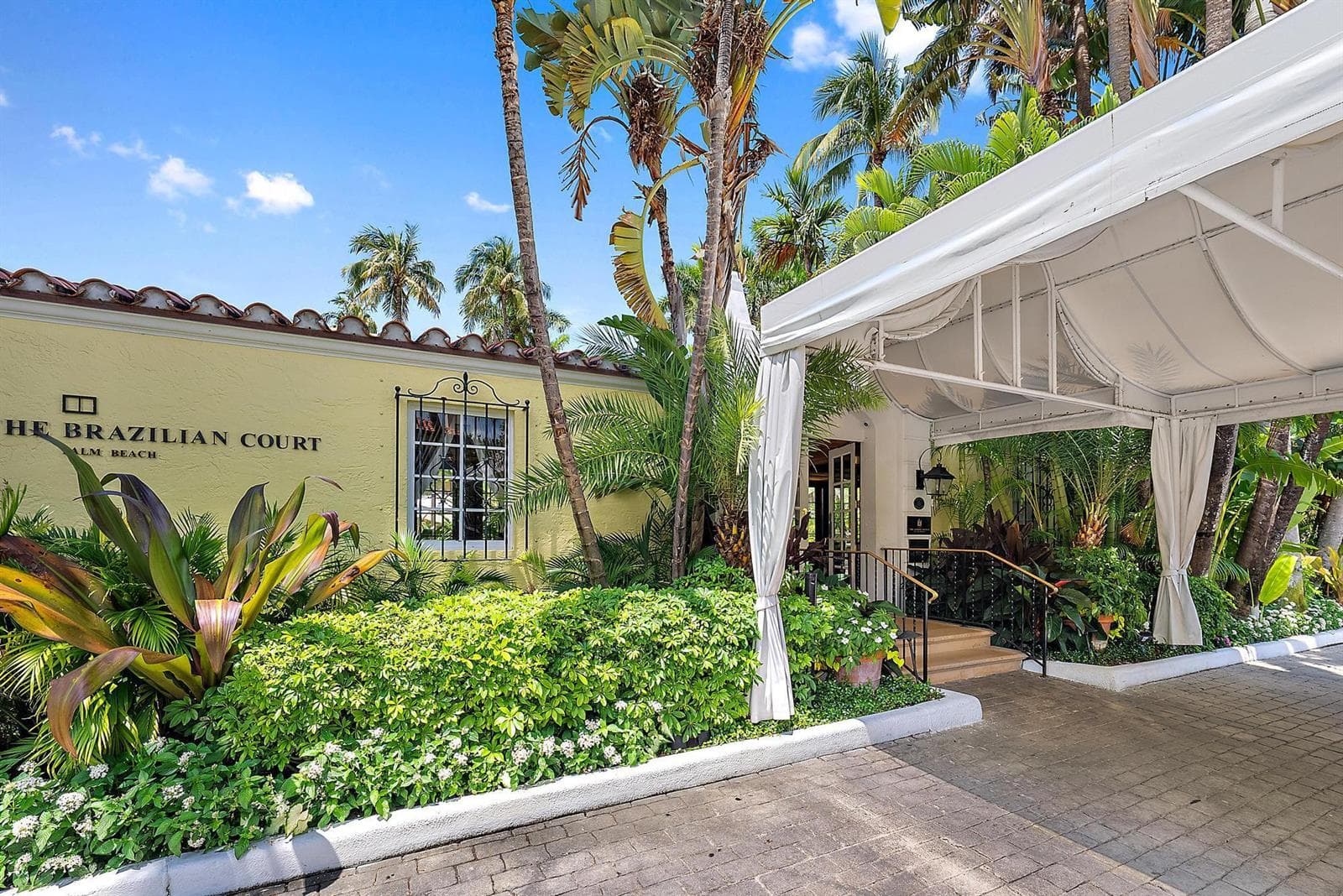 301 Australian Avenue #305