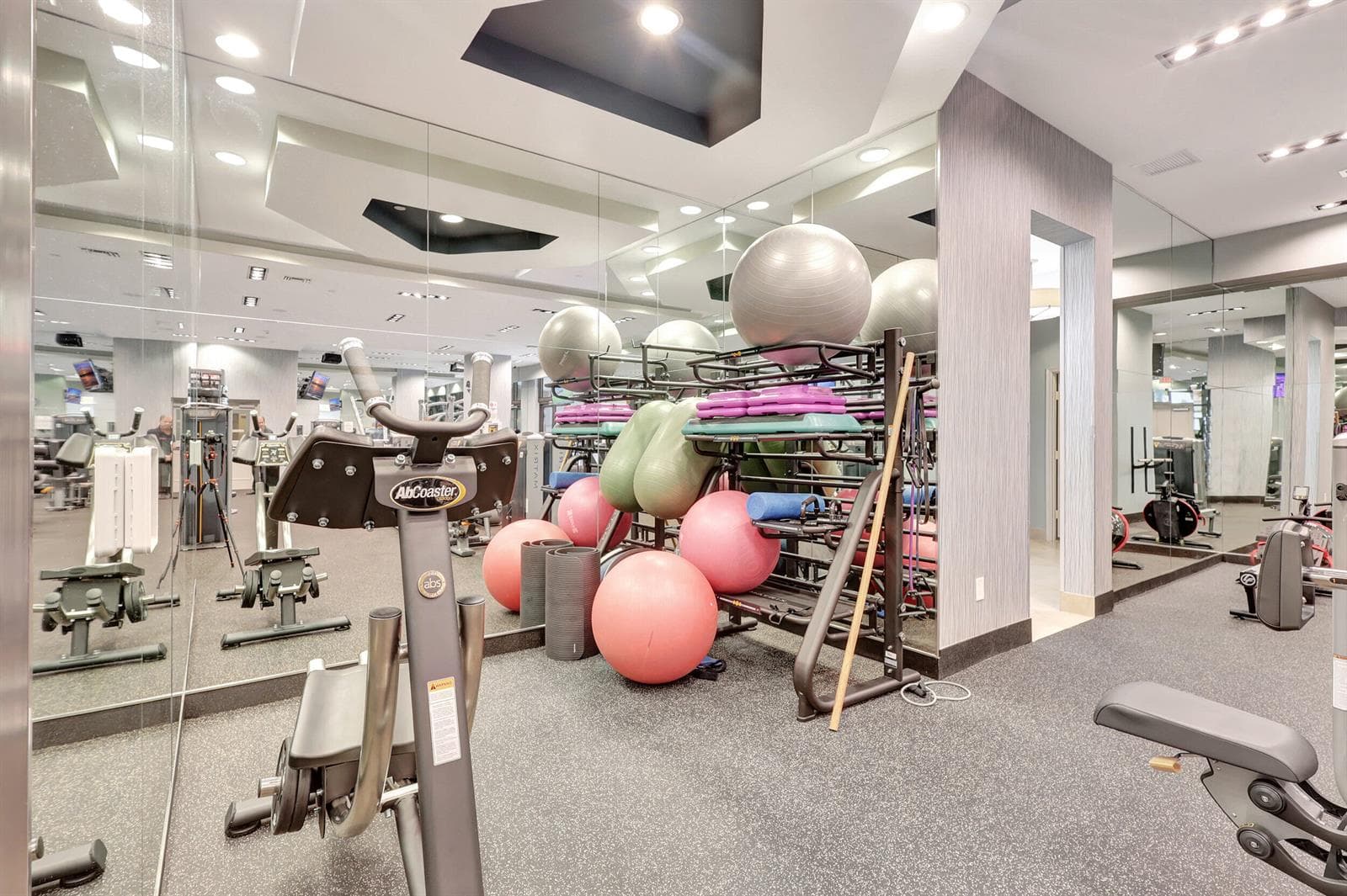 5TH FLOOR GYM
