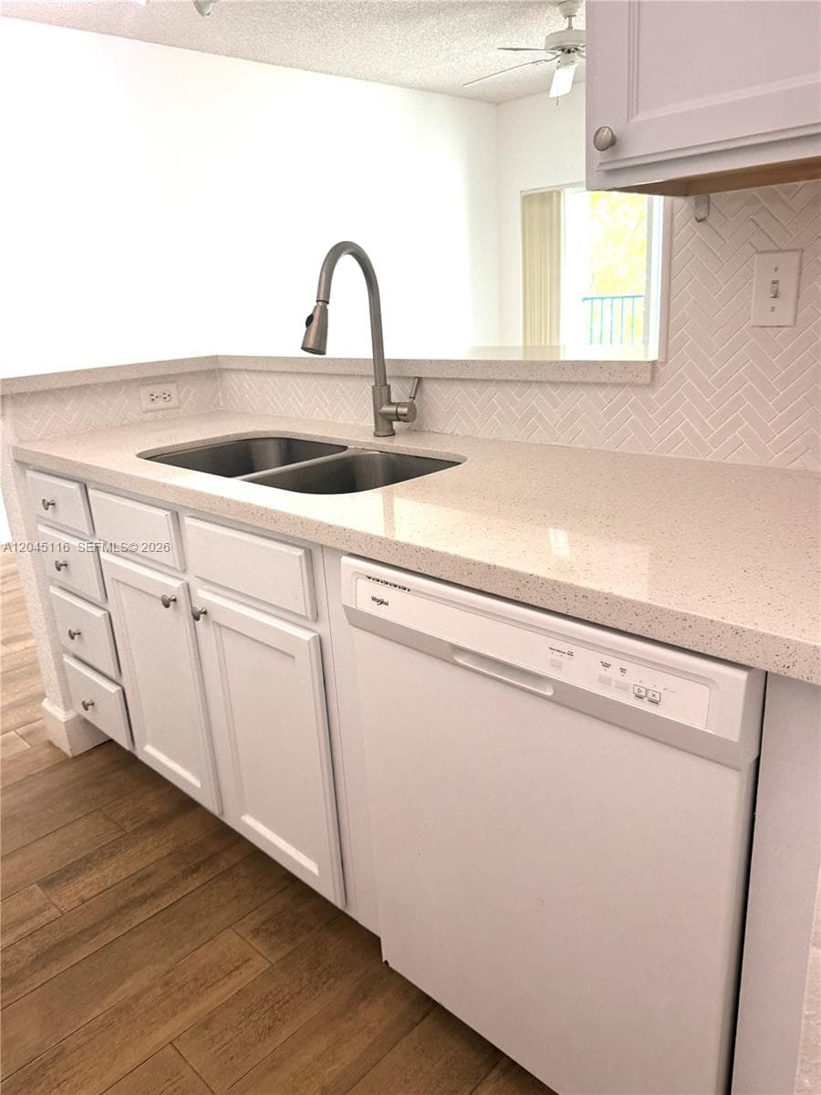 Valencia Condo · #355 in South Miami - Photo 6