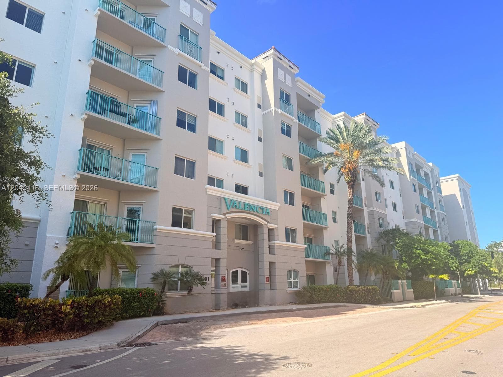 Valencia Condo · #355 in South Miami - Photo 16