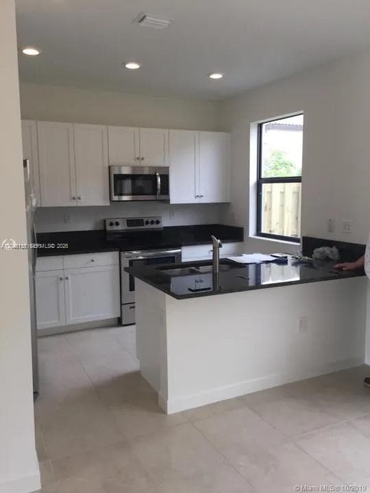 COCO PALM VILLAS · #0 in Homestead - Photo 4