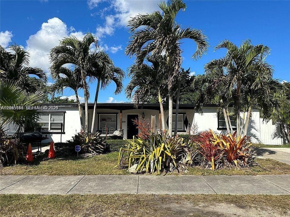 10215 SW 171st St photo 3