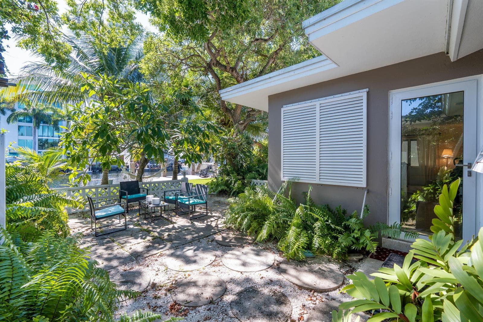 27-web-or-mls-A7407705